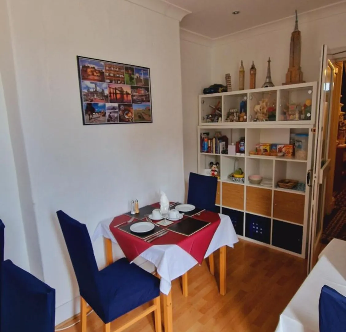 Mackenzie Guest House Edinburgh